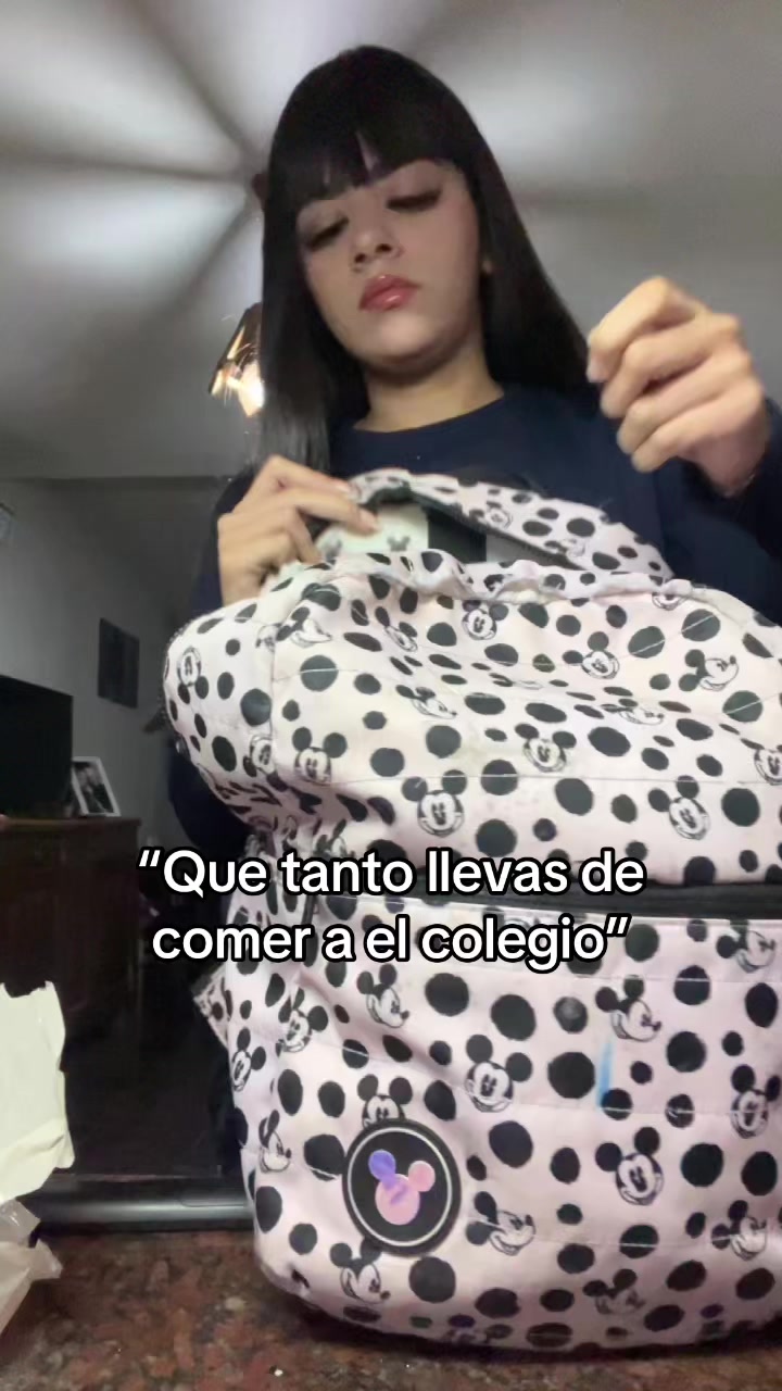 @julyy.lopez__