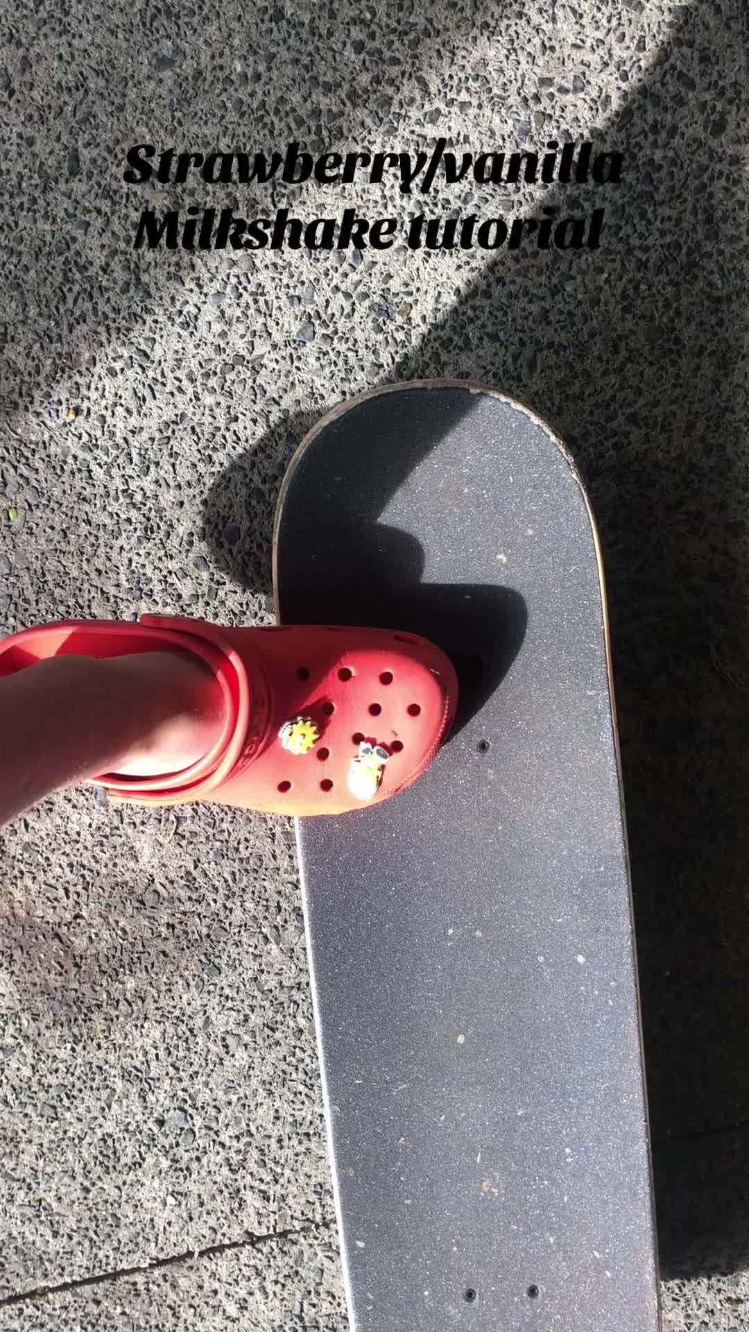 @crocskater