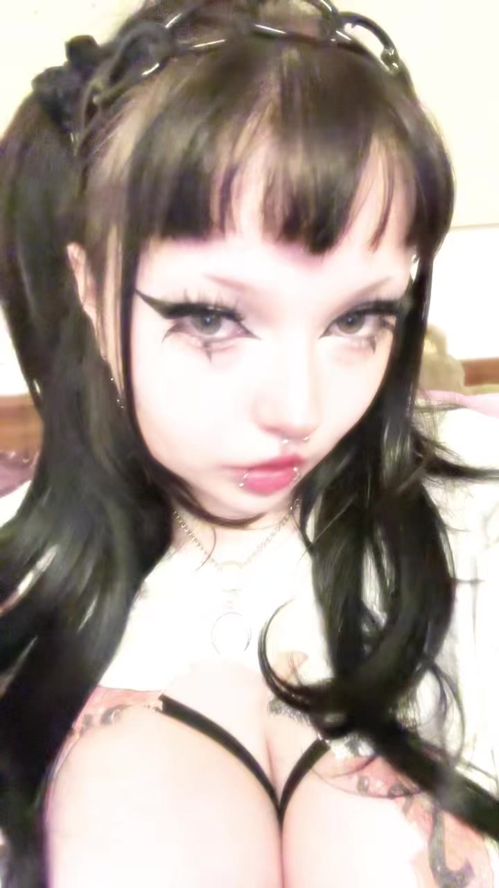 @sad doll