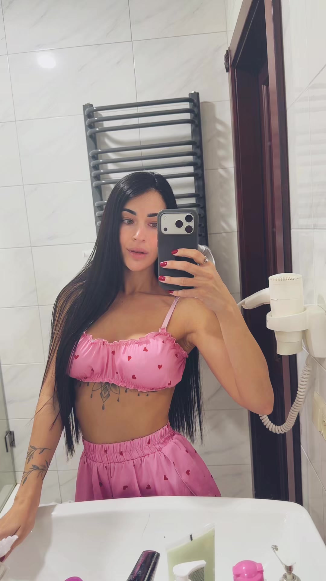 @Карина