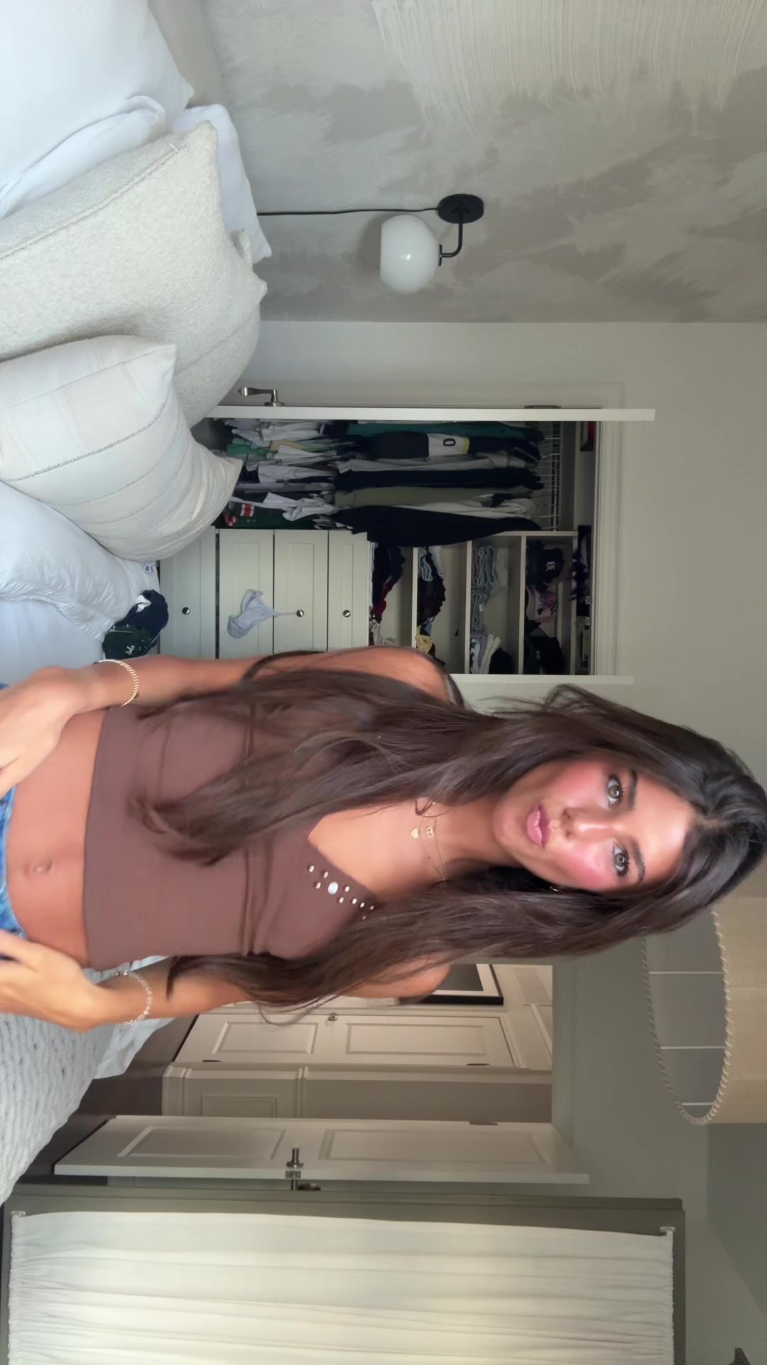 @Lo