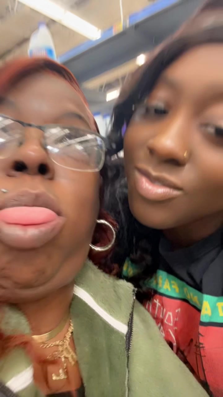 @Actress Shakira Brinae 🦋