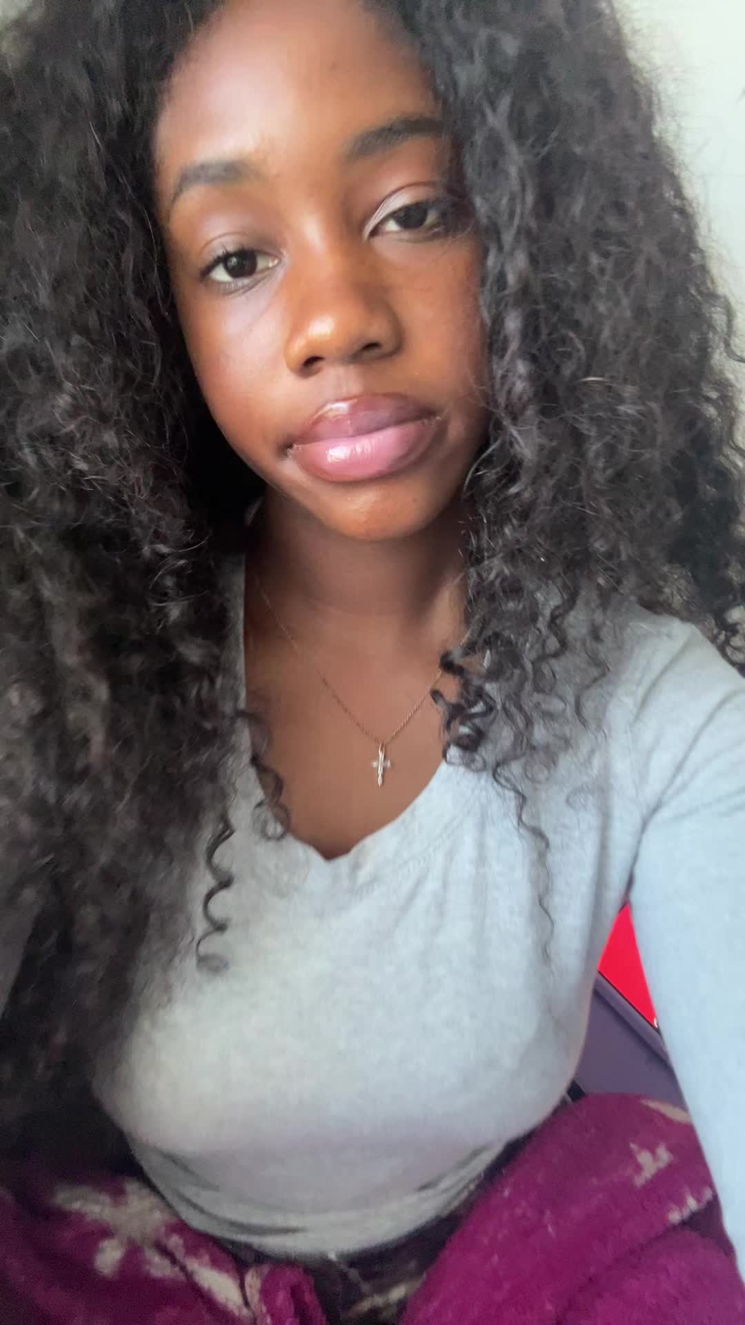 @itzmooski