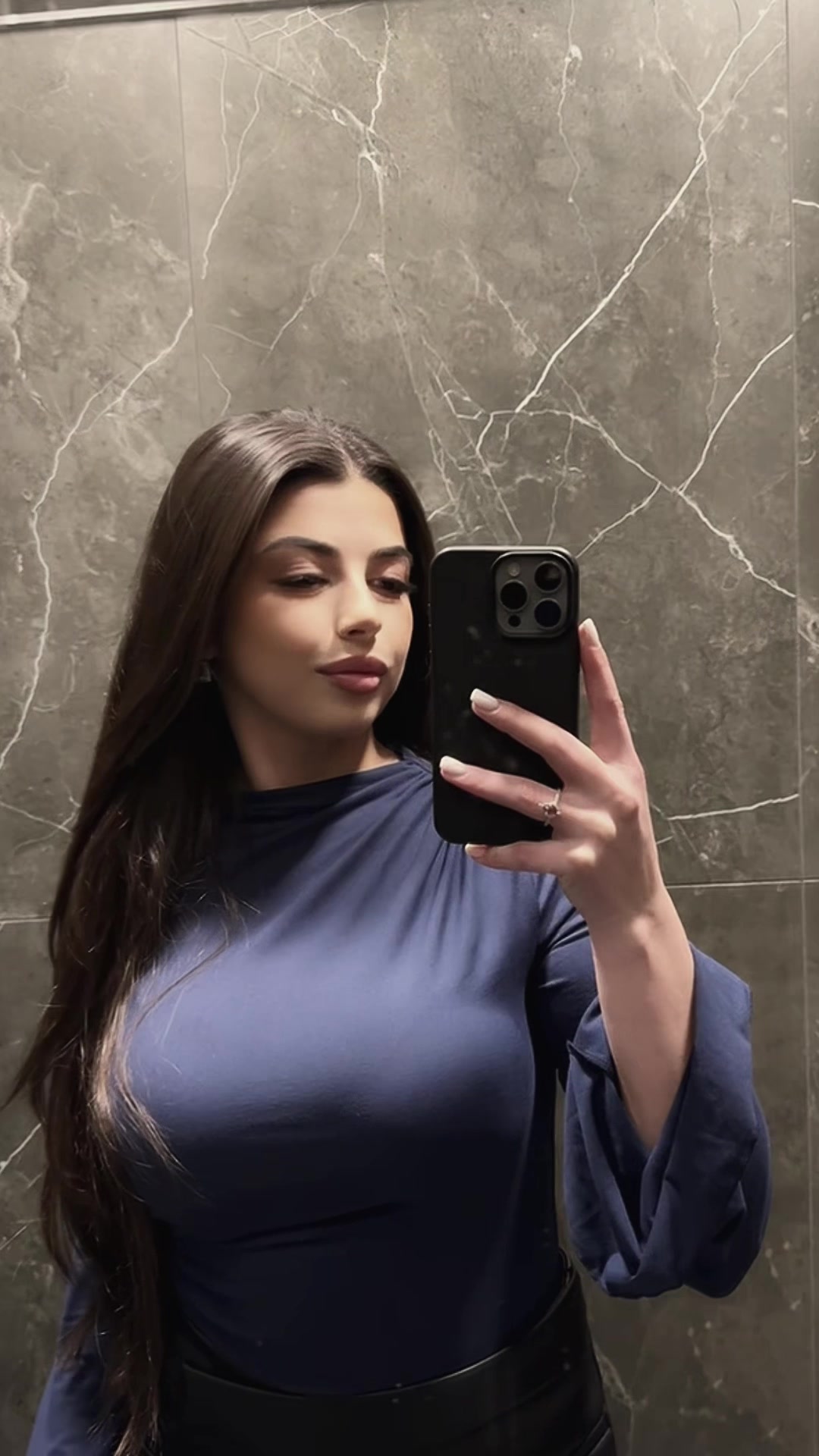 @eliona_sh