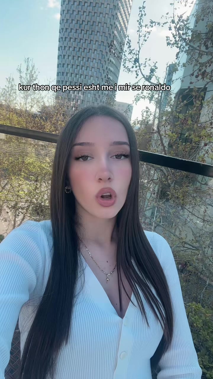 @helgadenaj