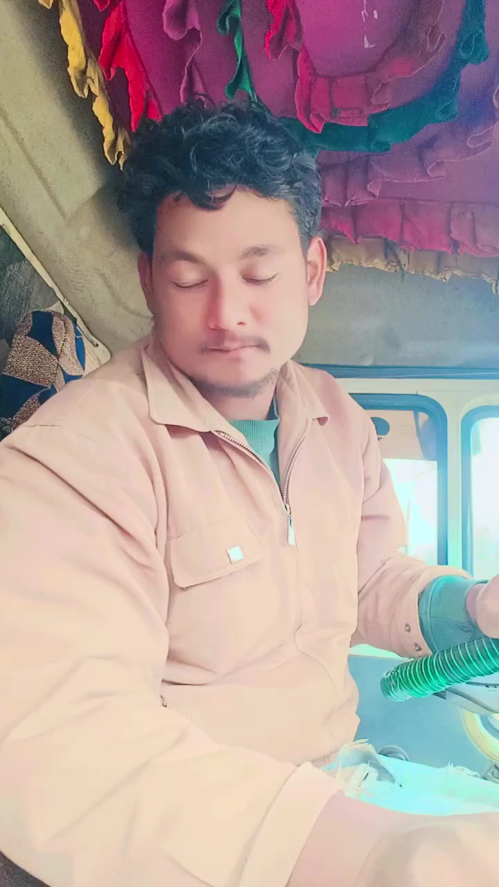 @आयन ठकुरि
