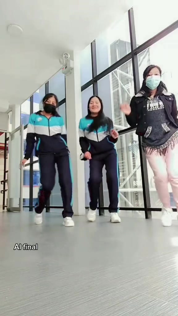 @R O X A N A