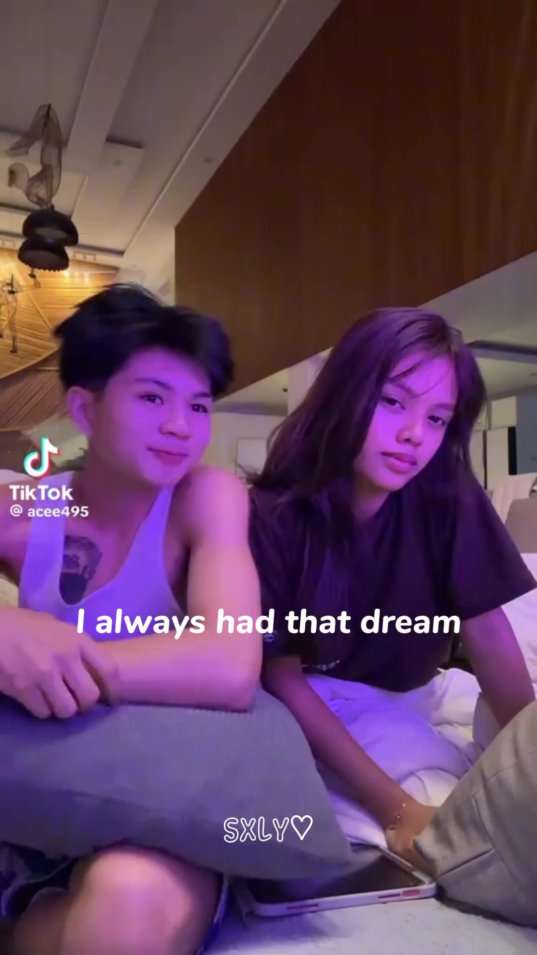@𝔃𝓲𝓪୨୧