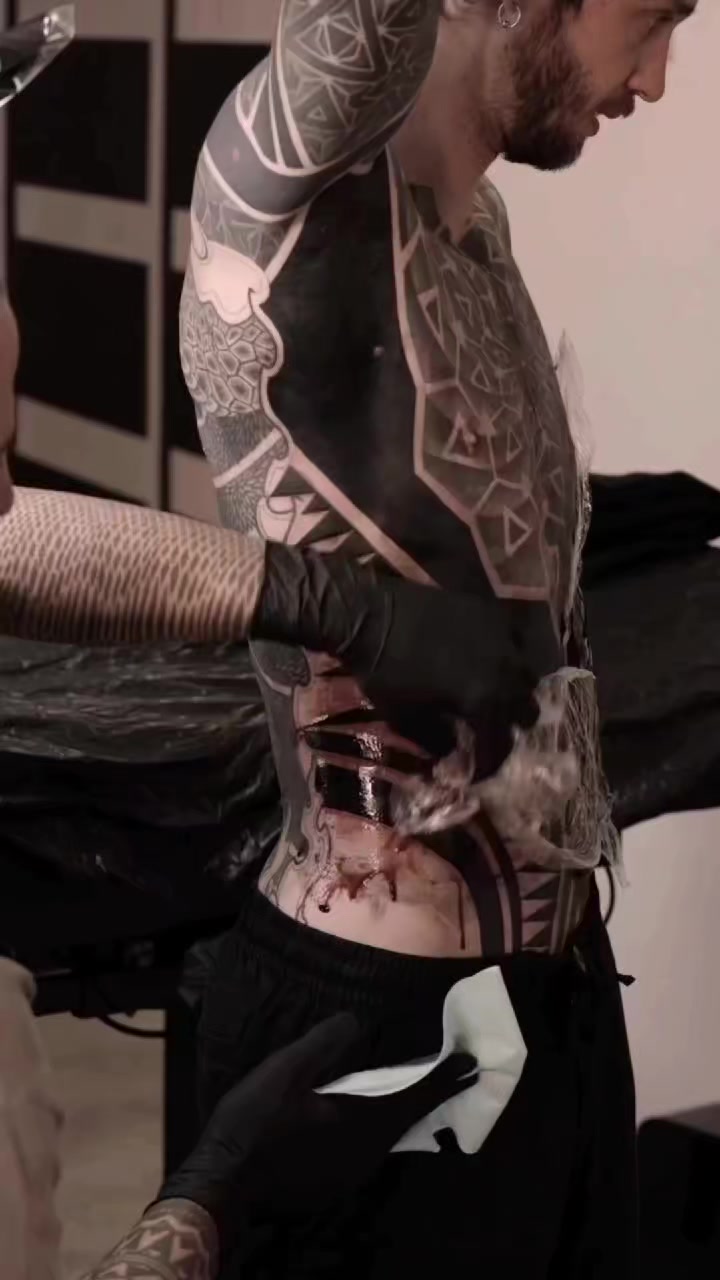@TATTOO MASTER