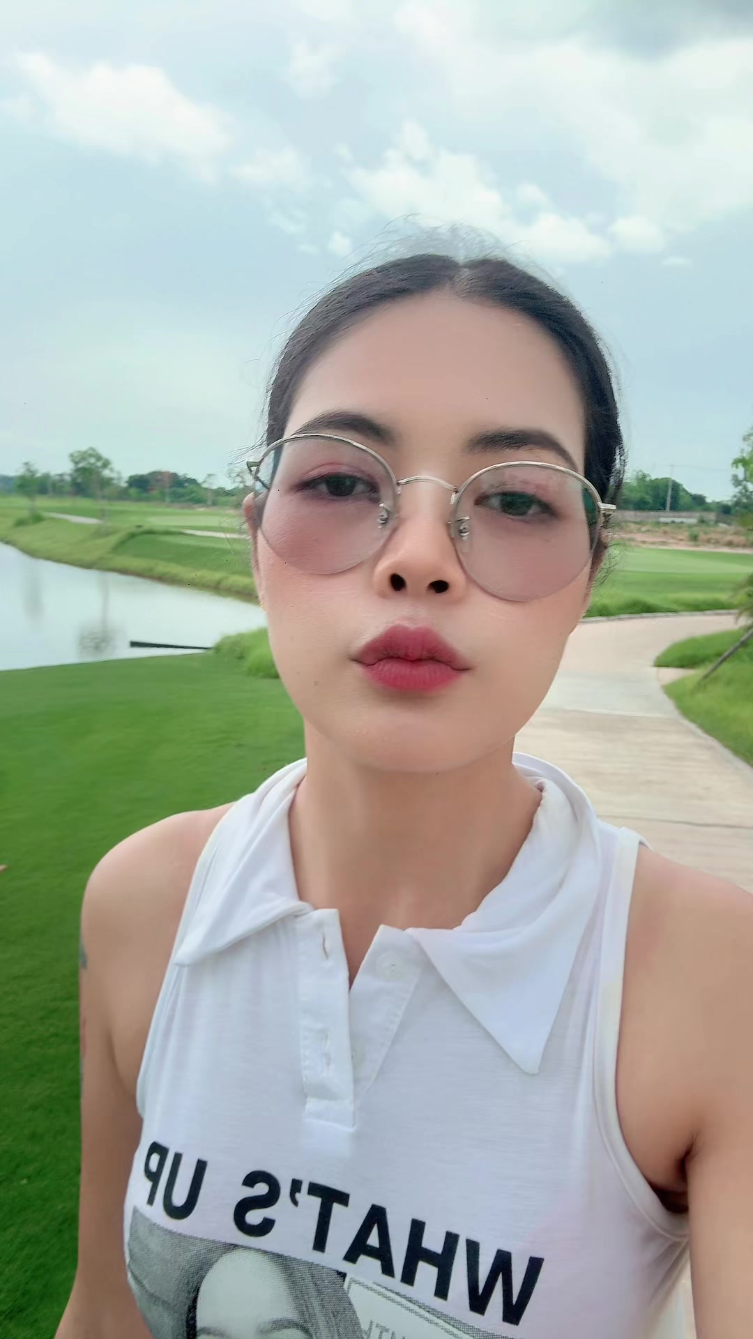 @ນ້ອຍ小小