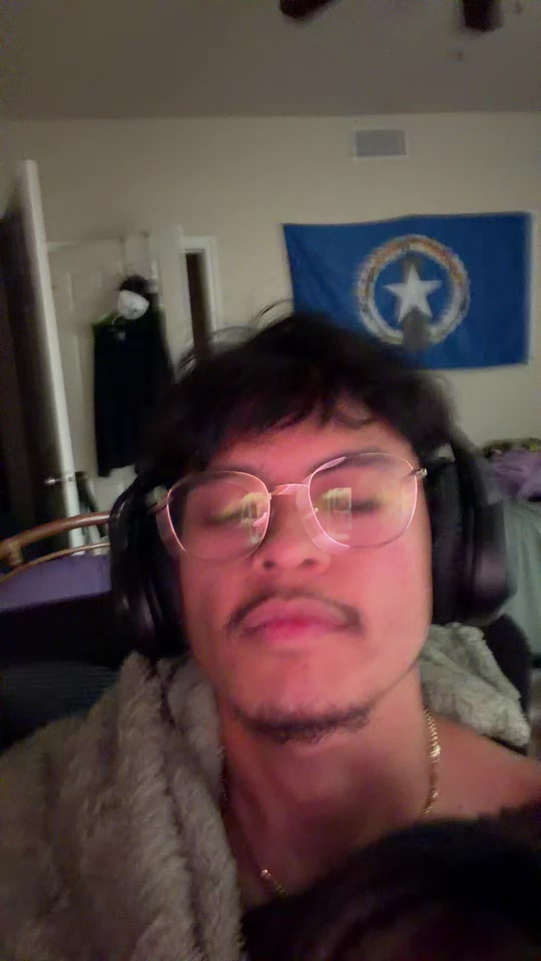 @Zy