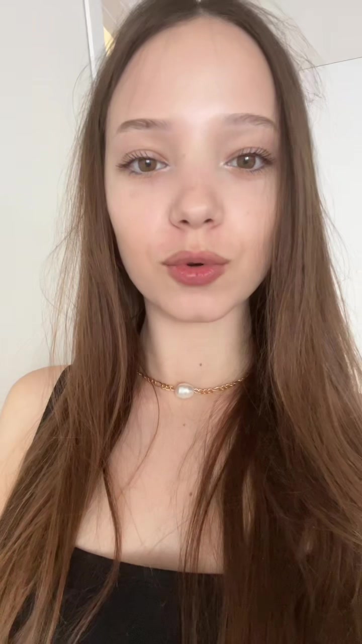 @мини брюнетка🐾