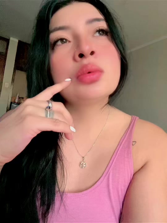 @Mayita ✿✧*̣̩☽⋆