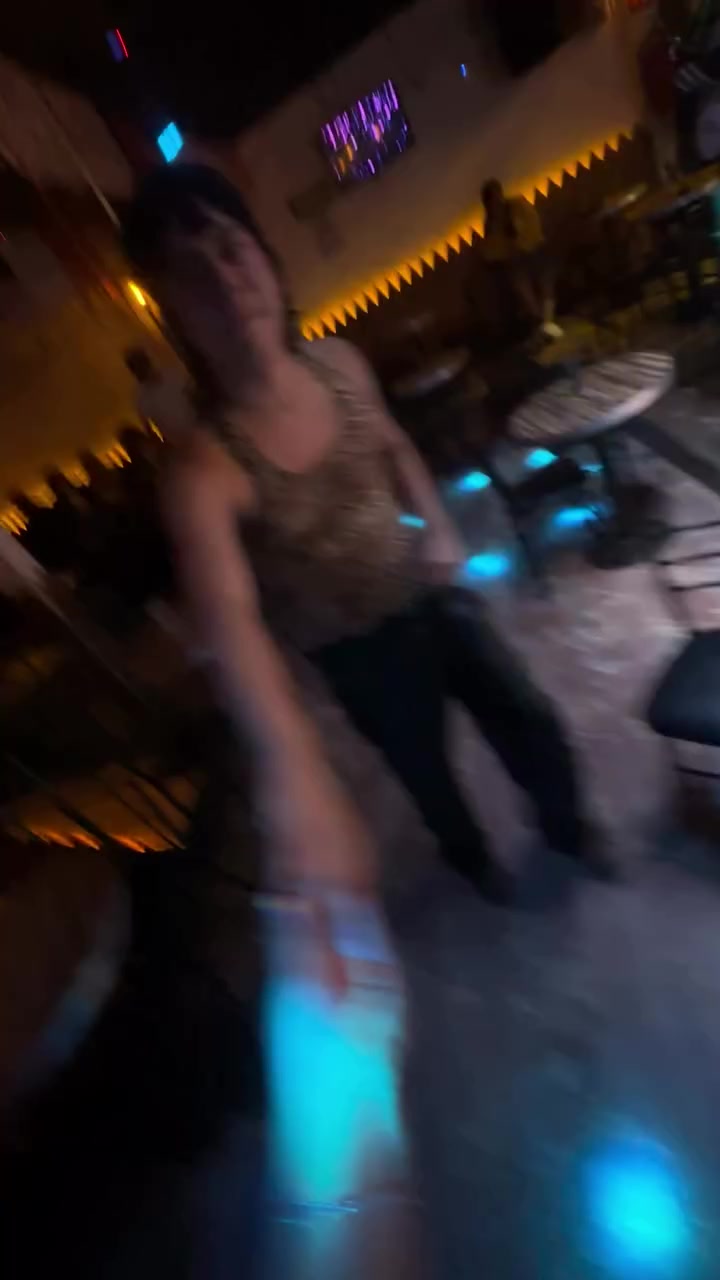 @zzzsarii__