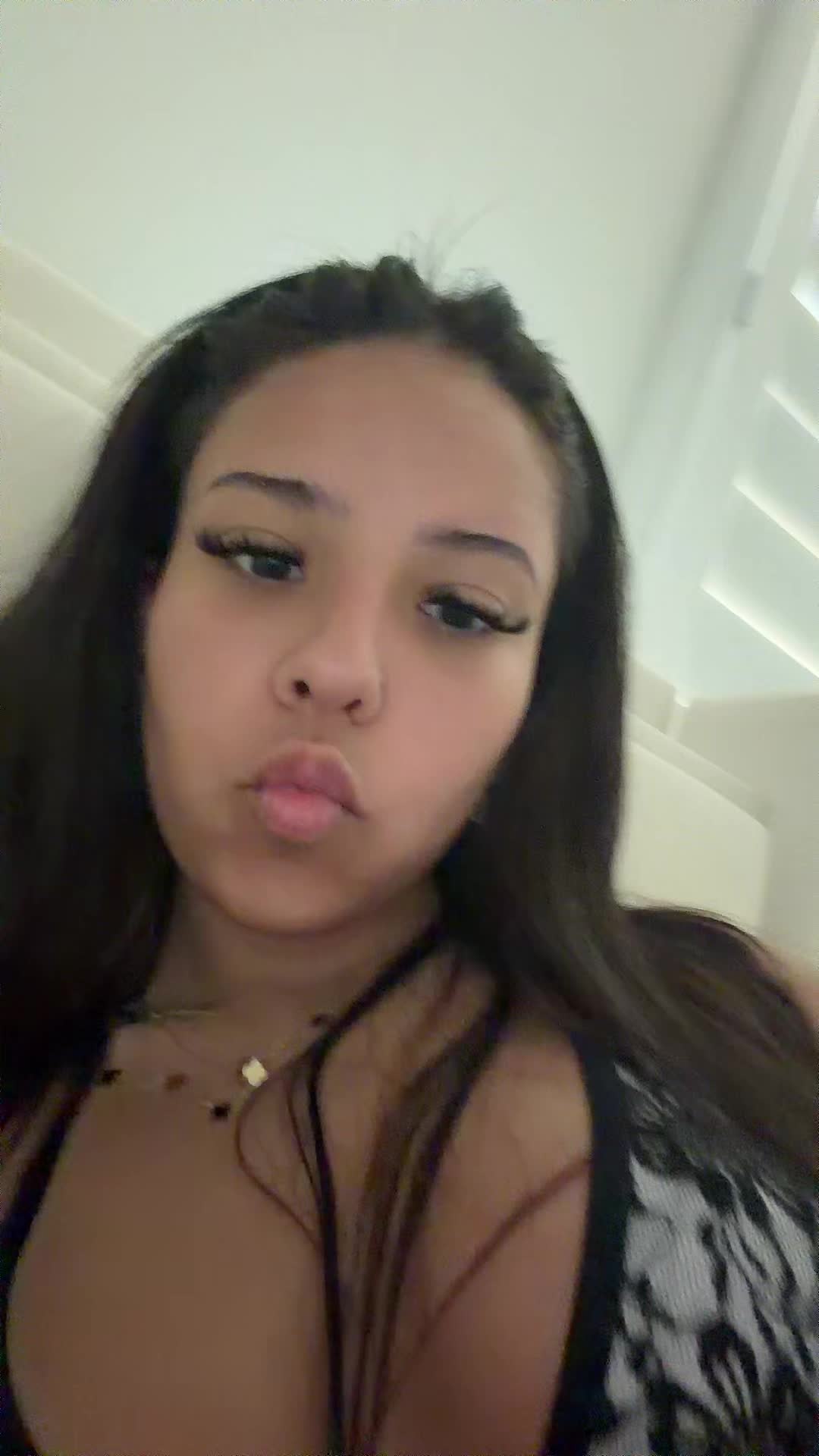 @gabribzhu6x