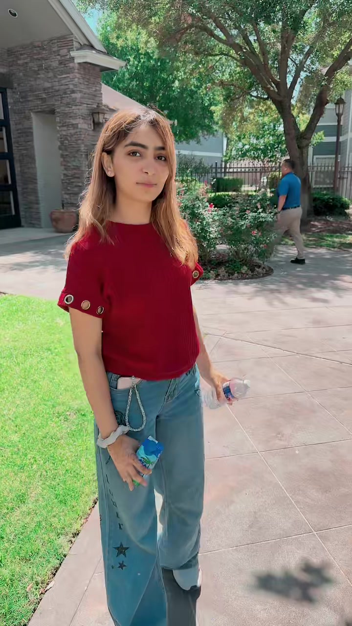@Summiya