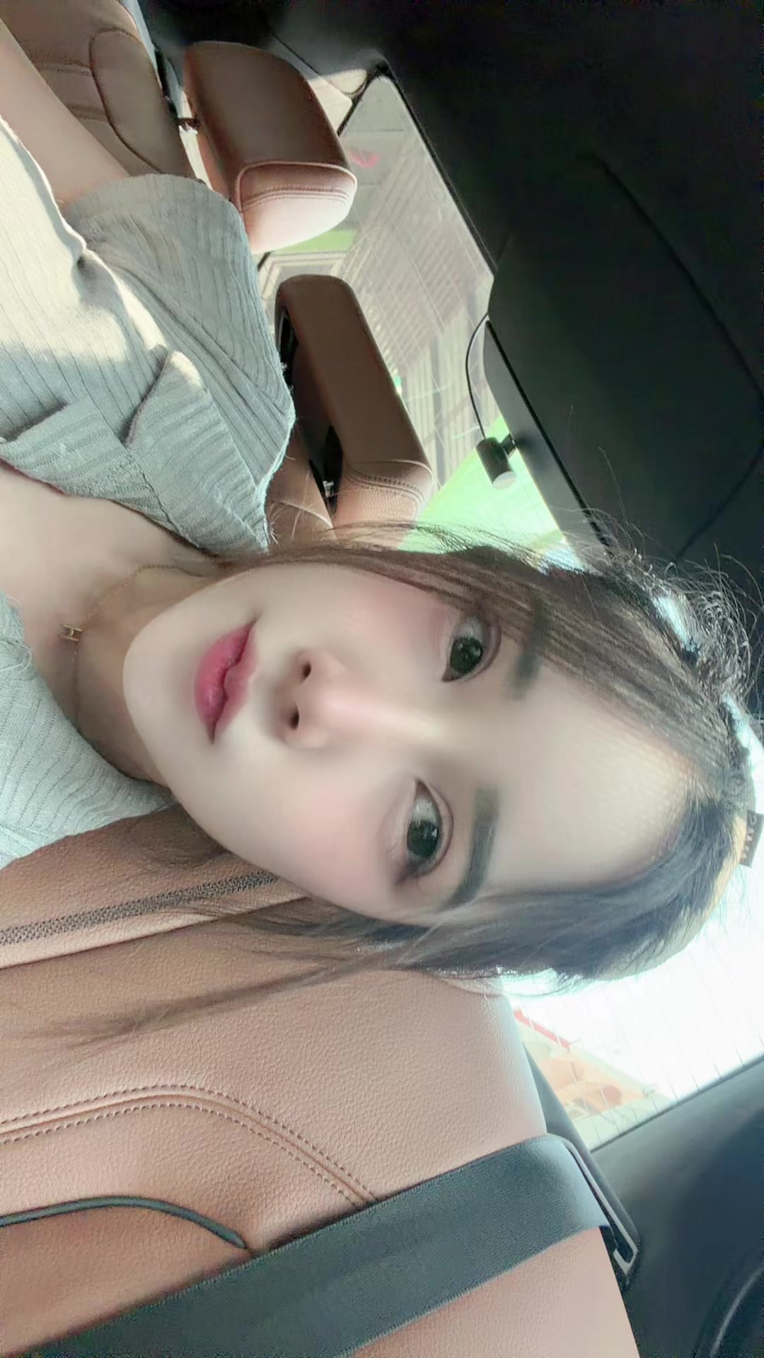 @FB : พลอยไพลิน ธนวัฒน์