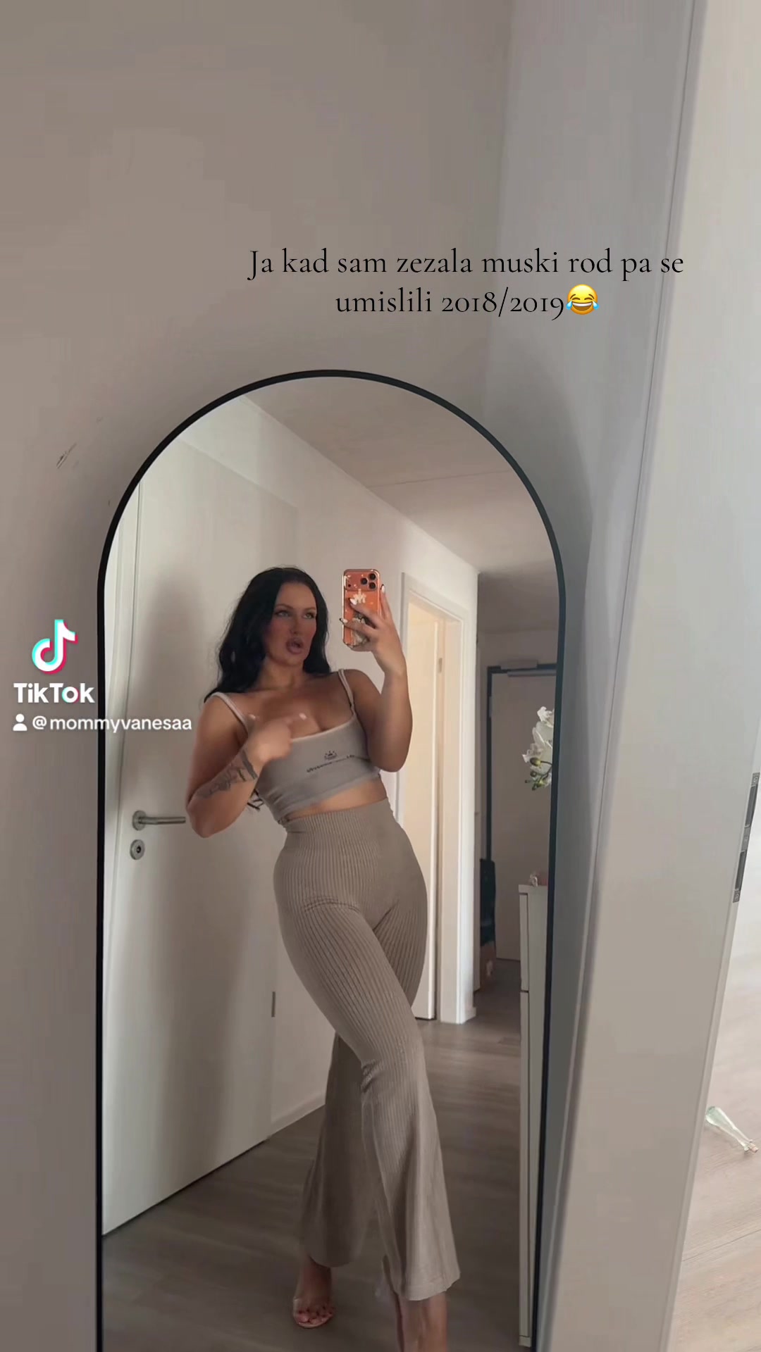 @mommyvanesaa