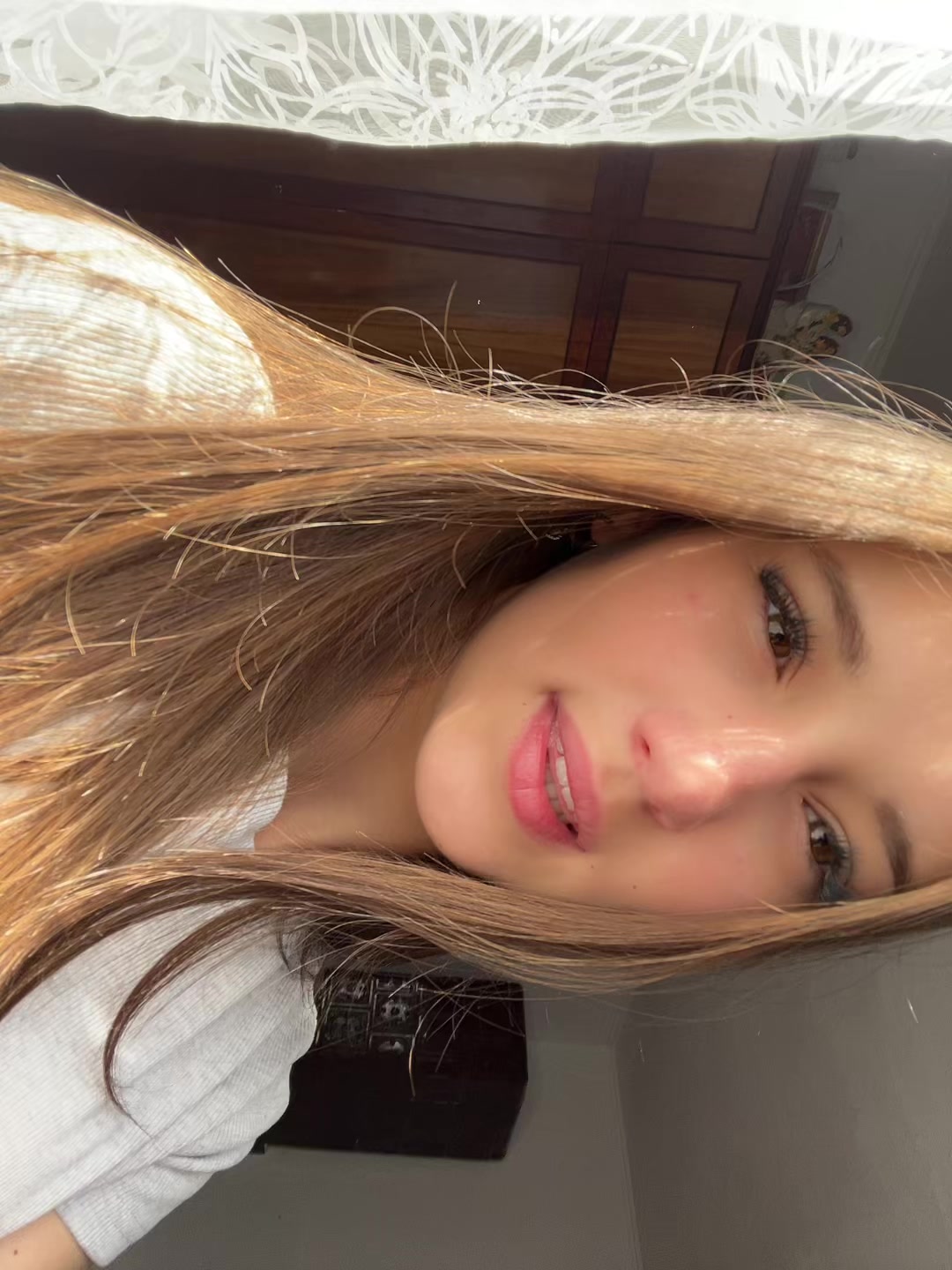 @nadia.