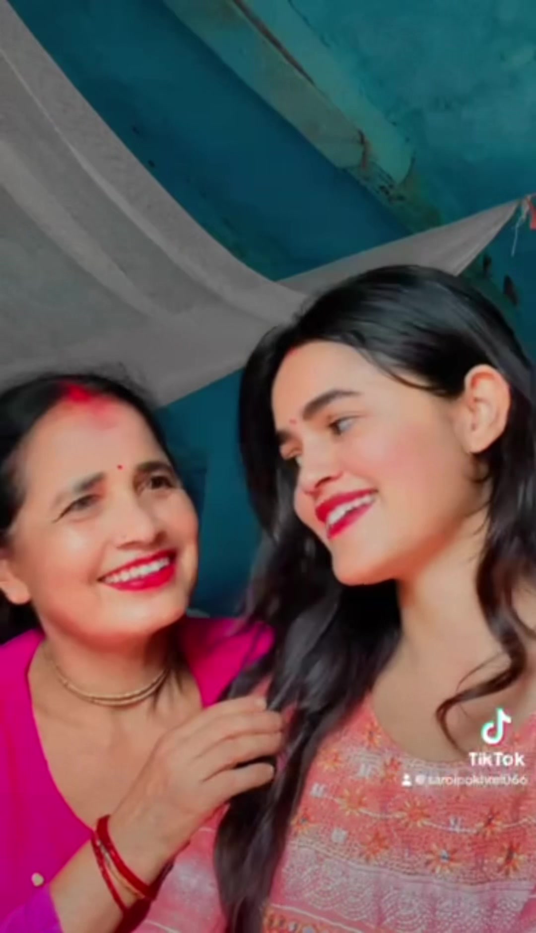 @Aasha 🌖♏️🇳🇵