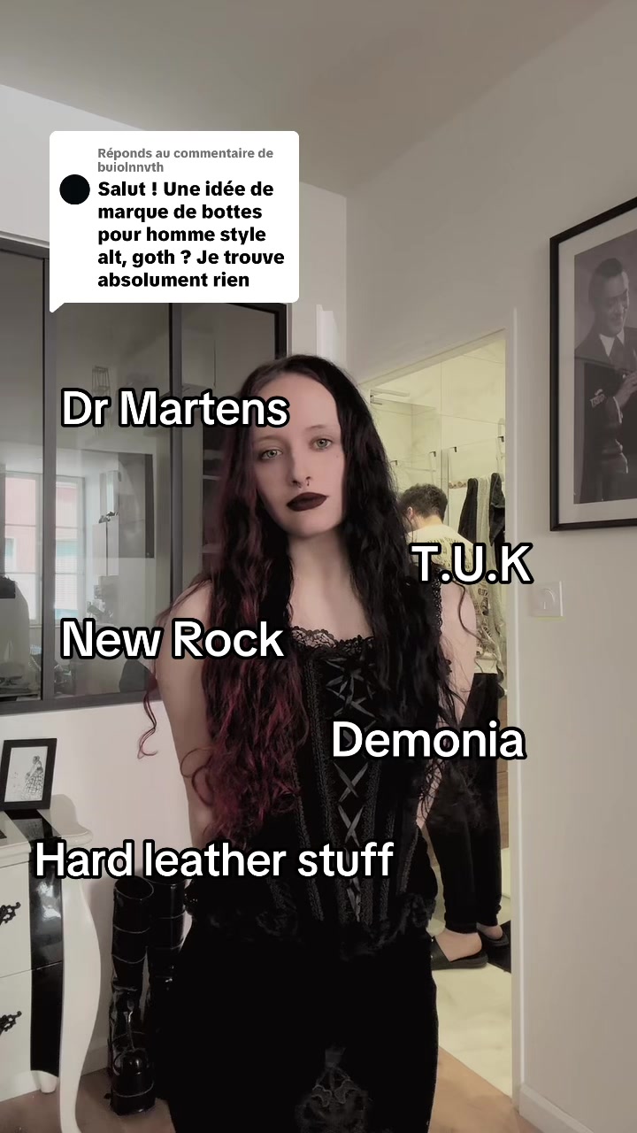 @🦇 𝔐𝔞𝔯𝔦𝔫𝔢 - Goth Girl
