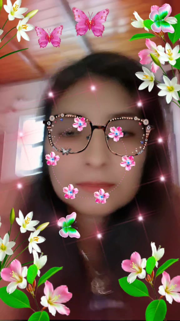 @~🐝victoria_candia🐝~