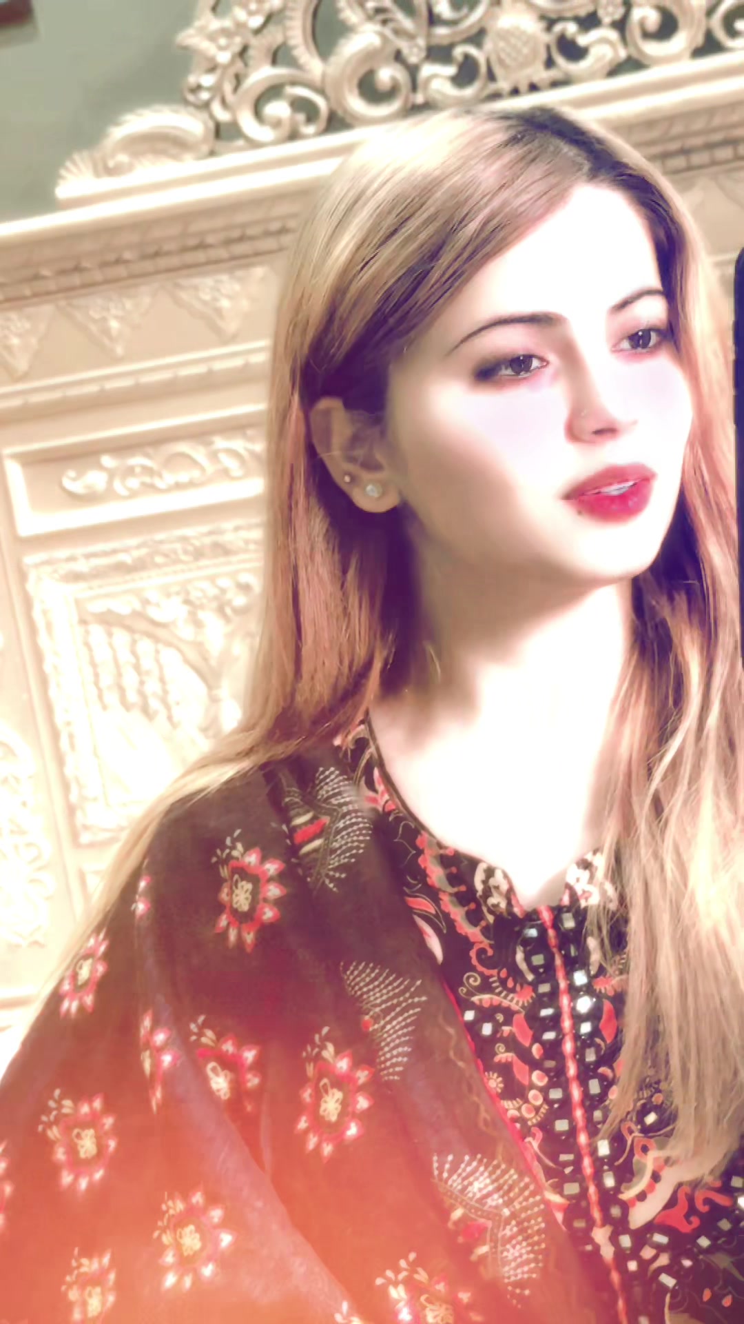 @𝑳𝒂𝒓𝒂𝒊𝒃🦋