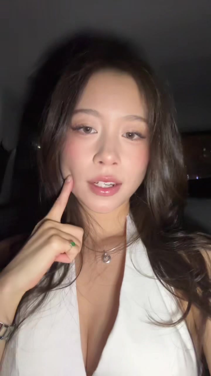 @victoria ♡
