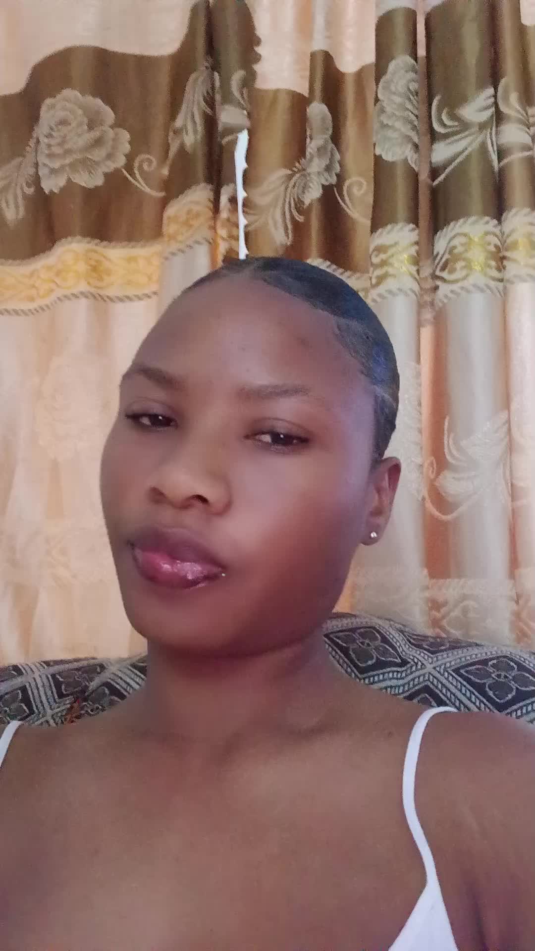 @suzan_oforiwaa