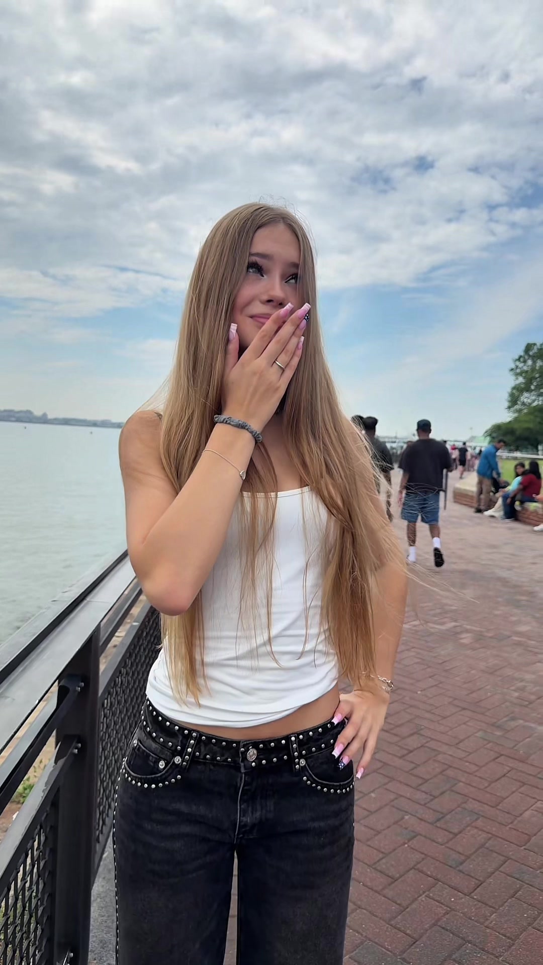 @nika.tusy