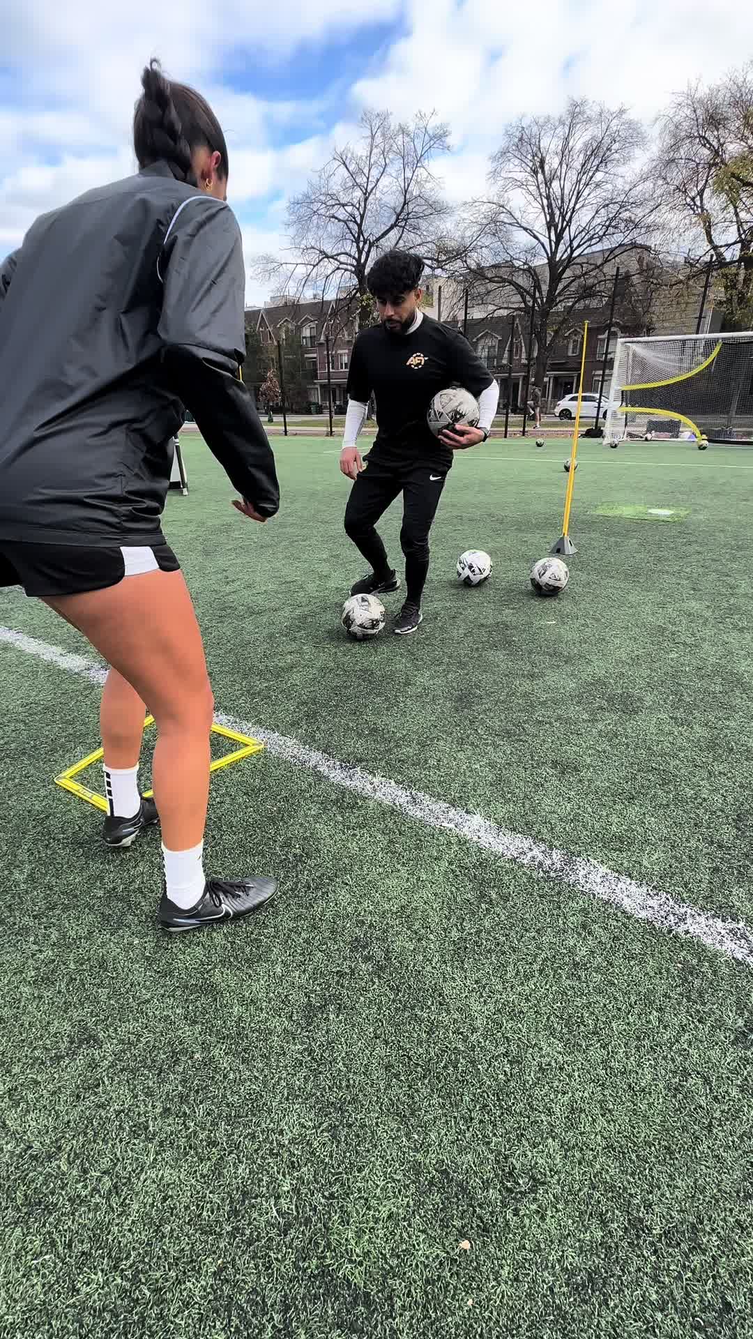 @CoachAbz_