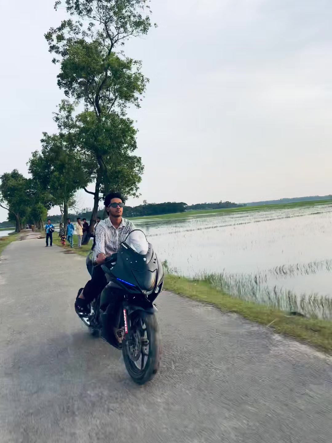 @ASIF 🕊️