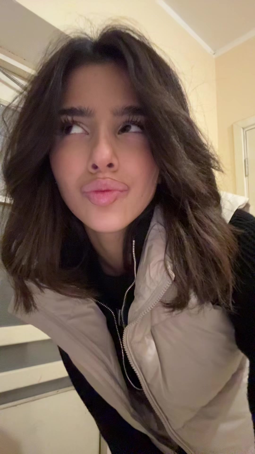 @arinaaiis