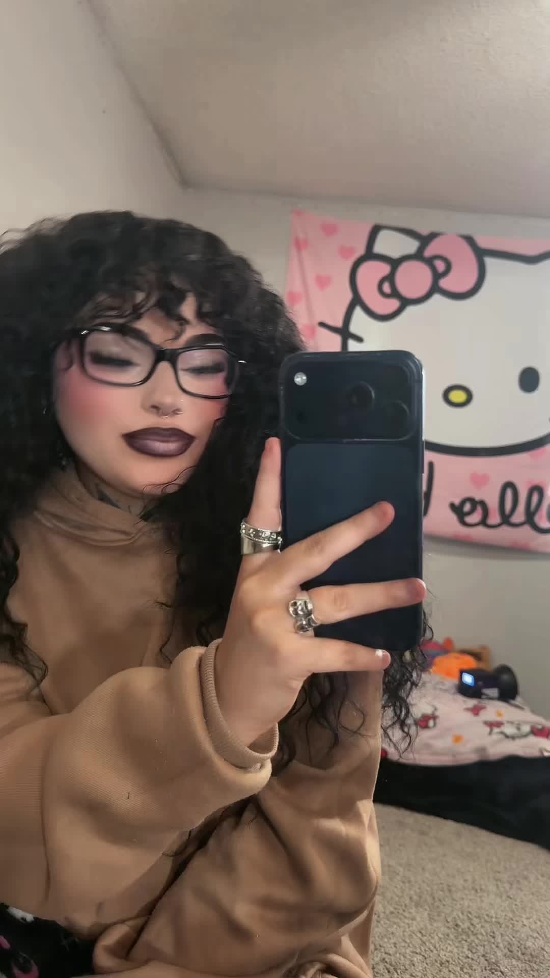 @𝓒𝓱𝓪𝓻𝓵𝓲𝓮🖤🕷️