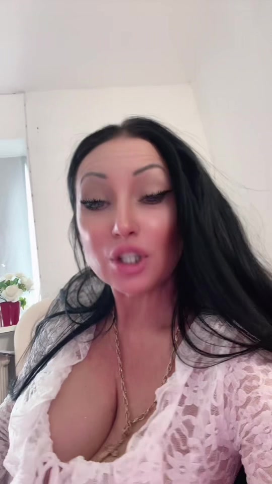 @Lara