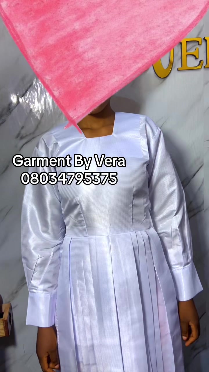 @GARMENT BY VERA