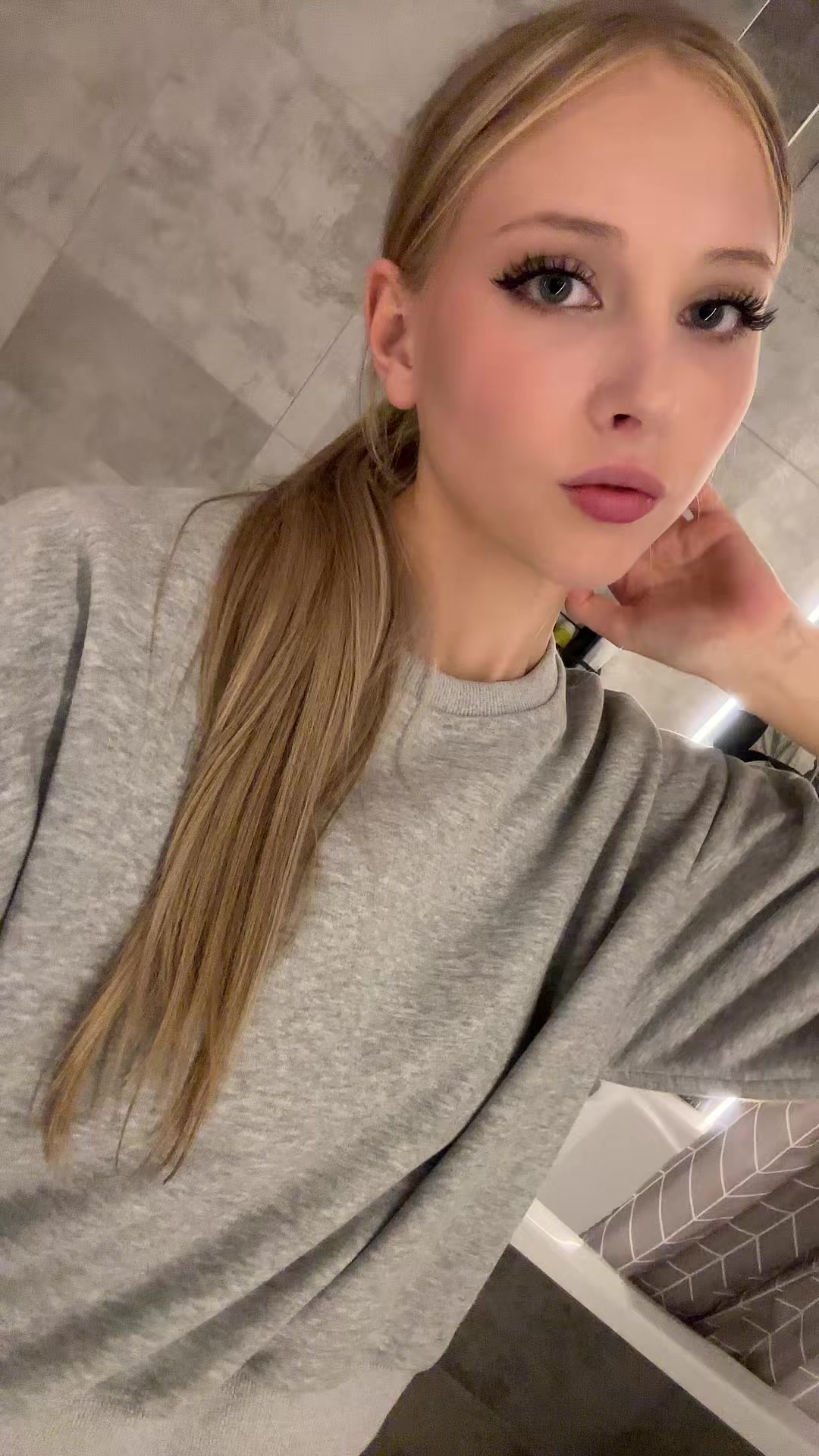 @Алинка Блондинка ྀིྀི