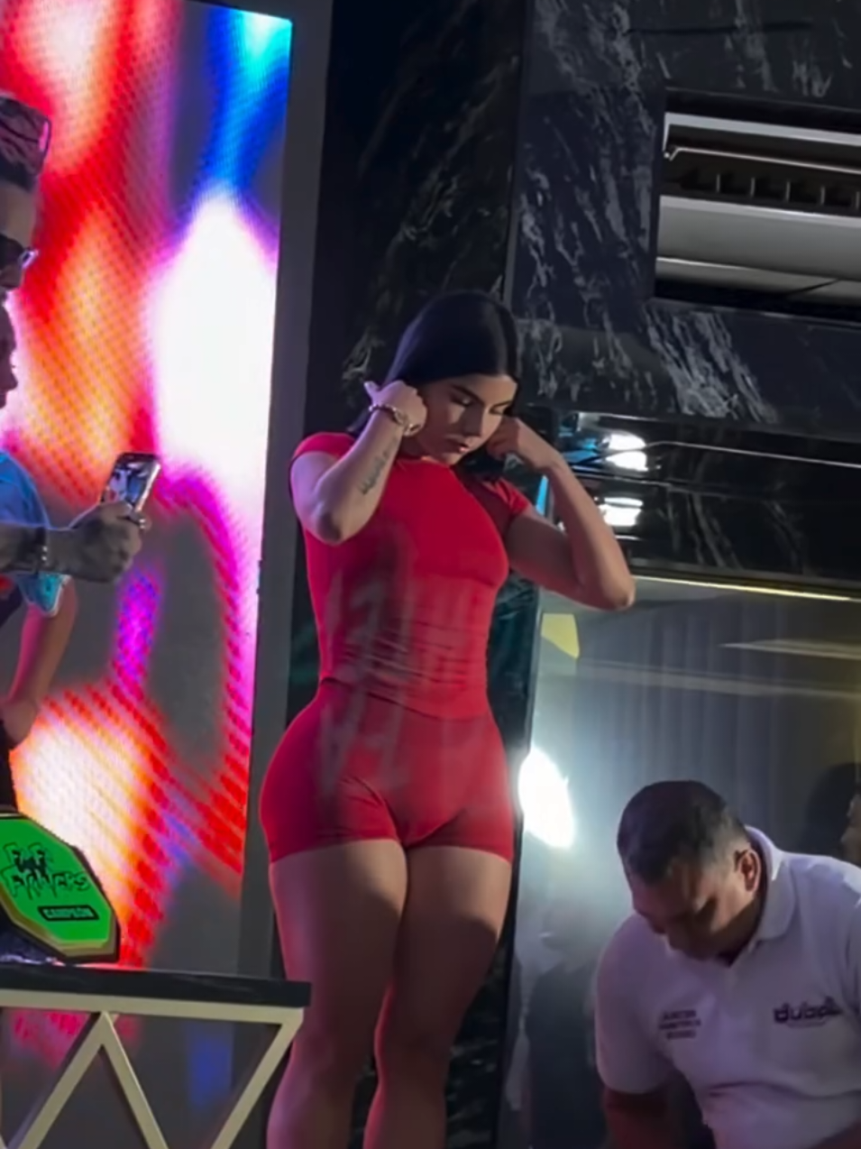 @sin censura 🥵