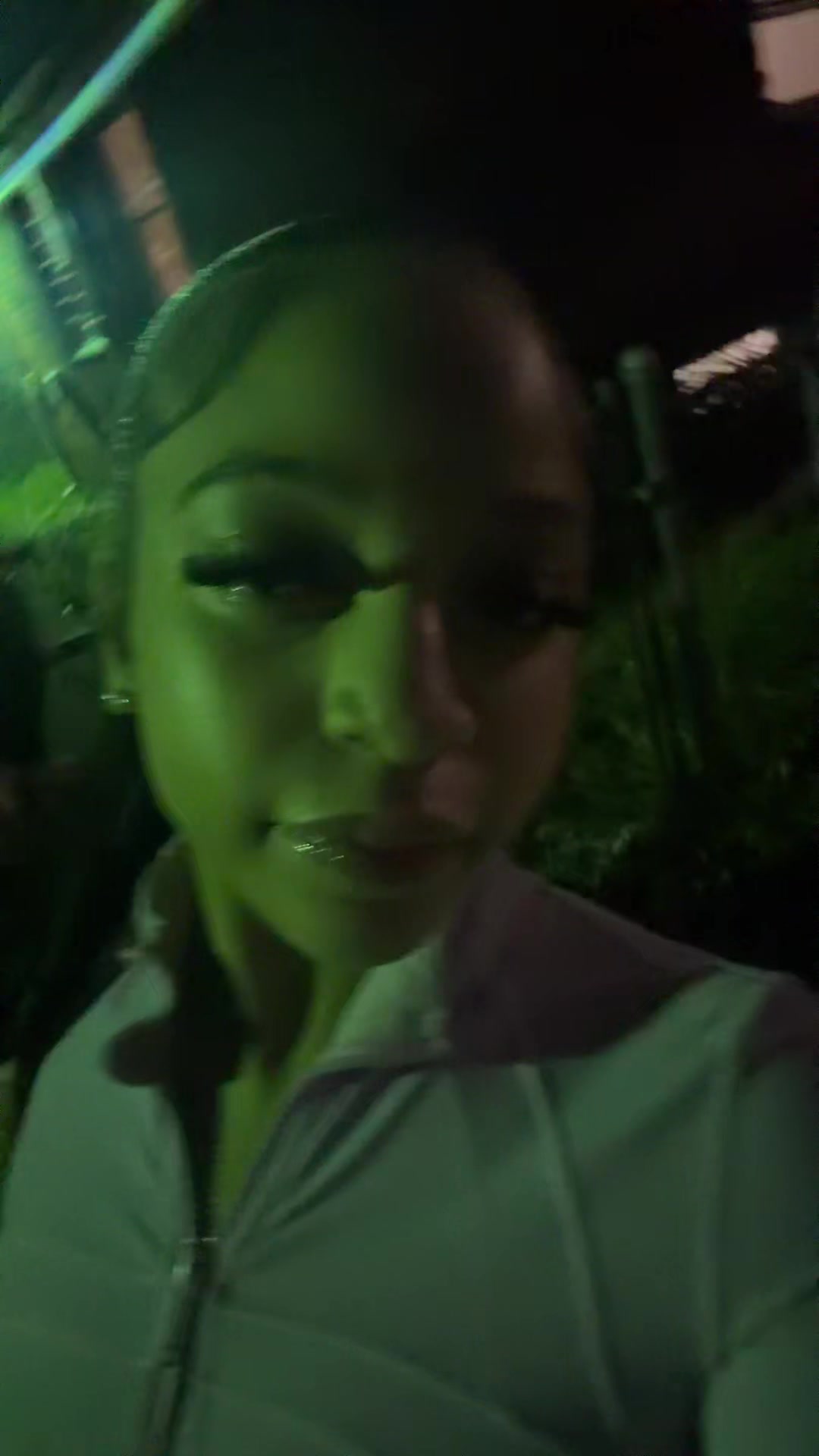 @jadeeee.