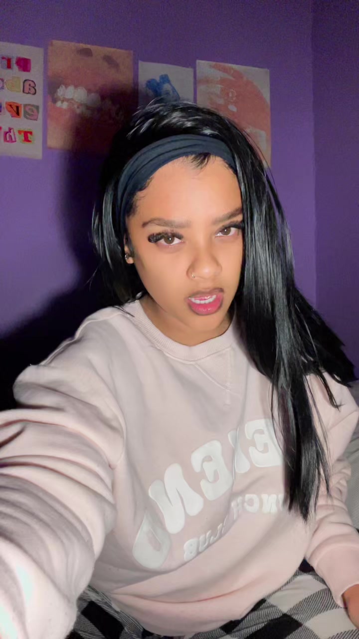 @𝐀𝐧𝐝𝐫𝐞𝐚 𝐉𝐚𝐝𝐞