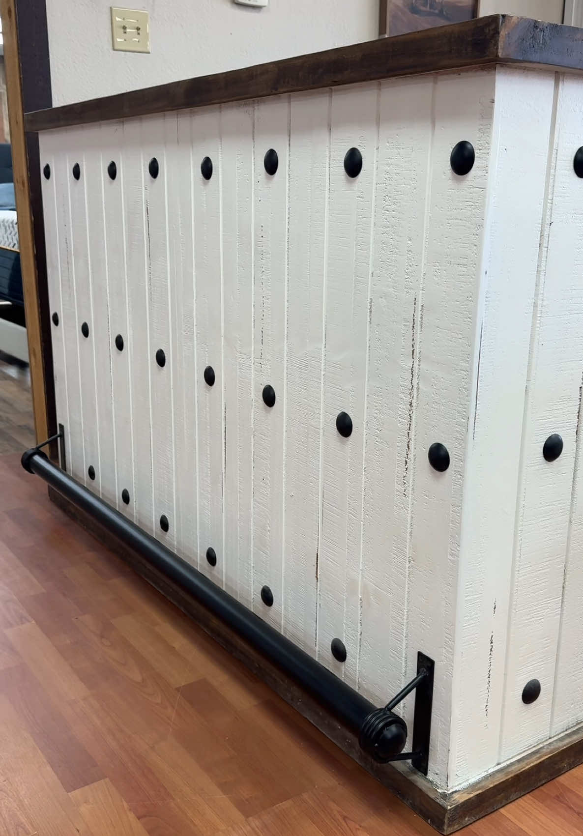 @RusticFurnitureDepot