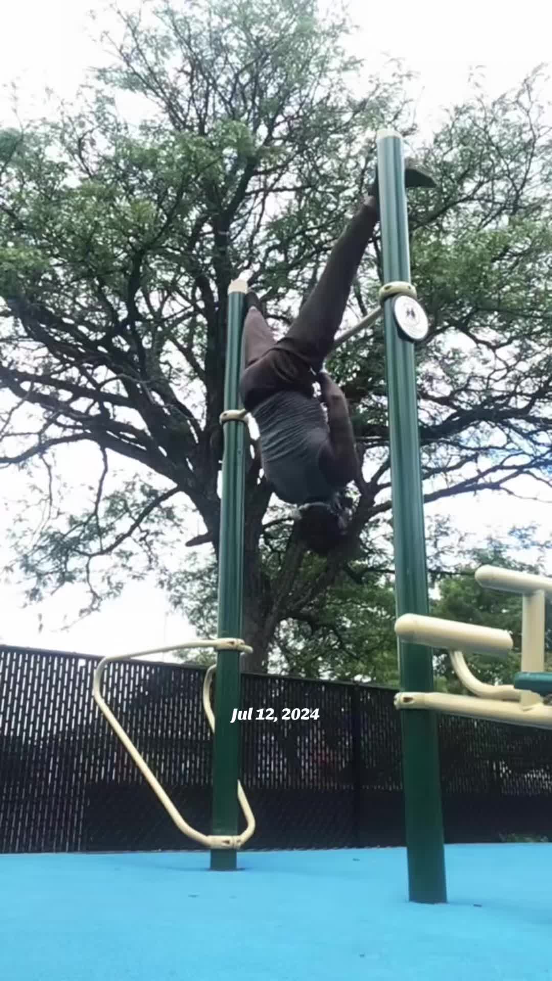 @upside_down_joey