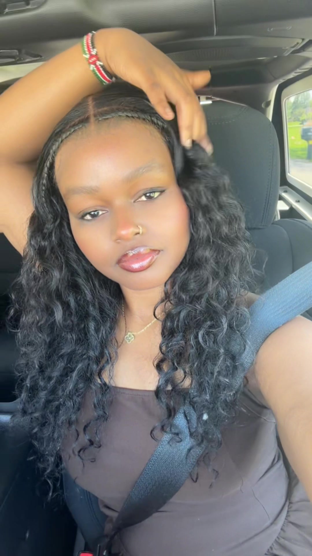 @Itsss_Kasi