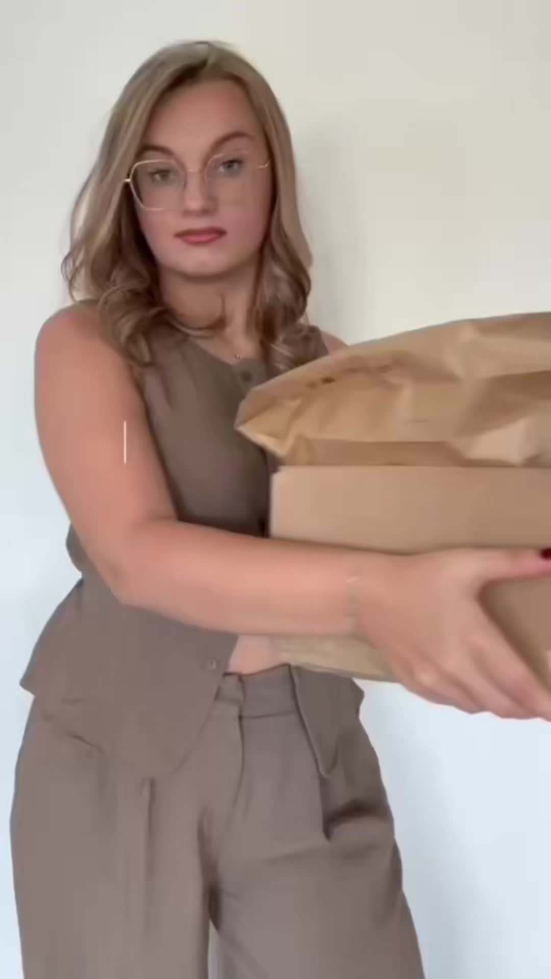@justinadimoni