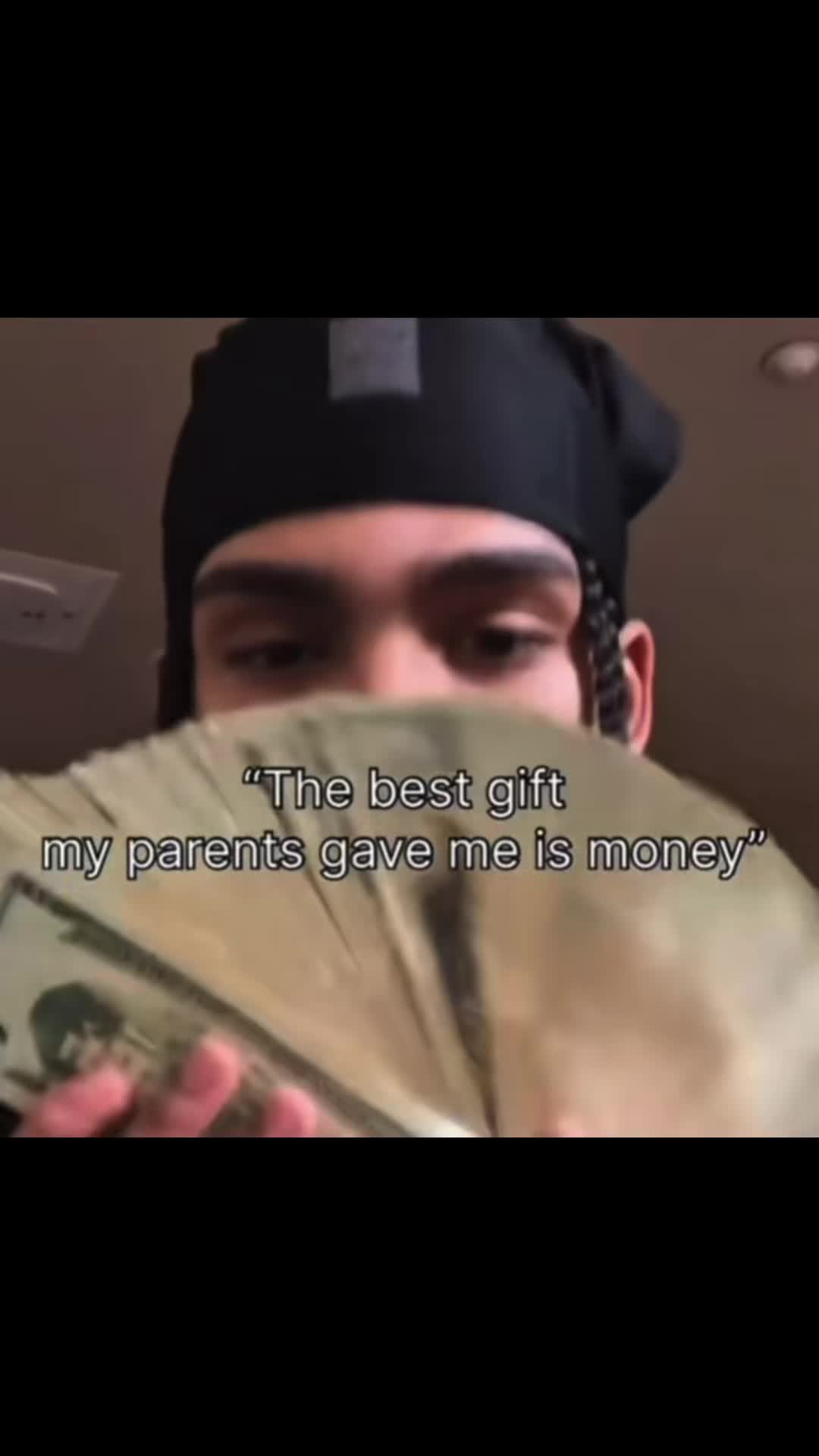 @𖣂