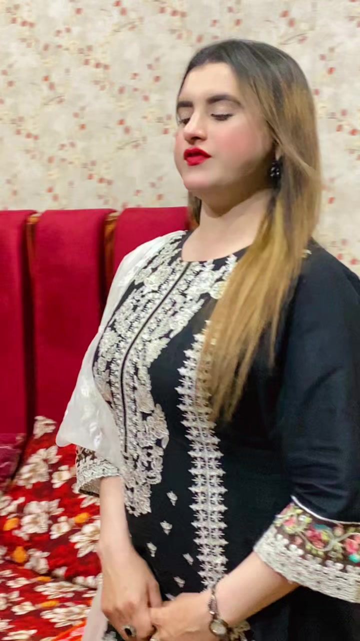 @꧁✿Miss..P𝚊𝚛𝚒✿꧂