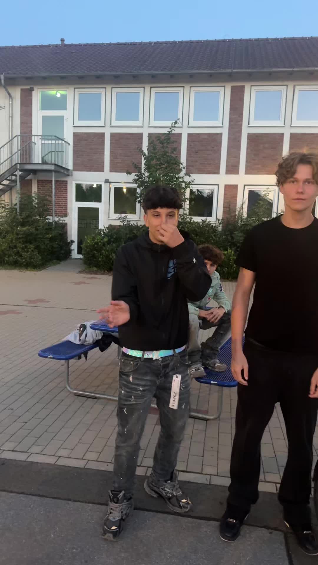 @AyanXBojanXErick