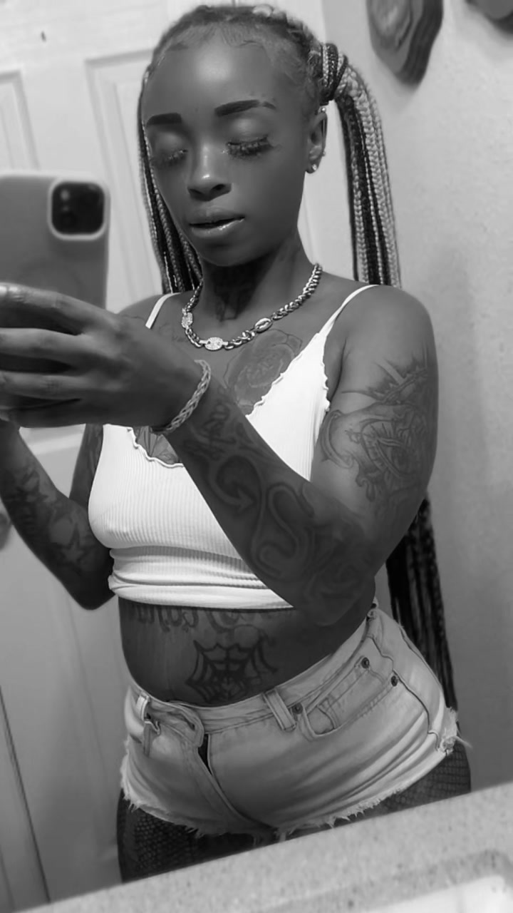 @PR3TTYFACE_DEE