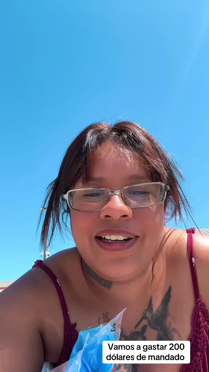 @lalalopez