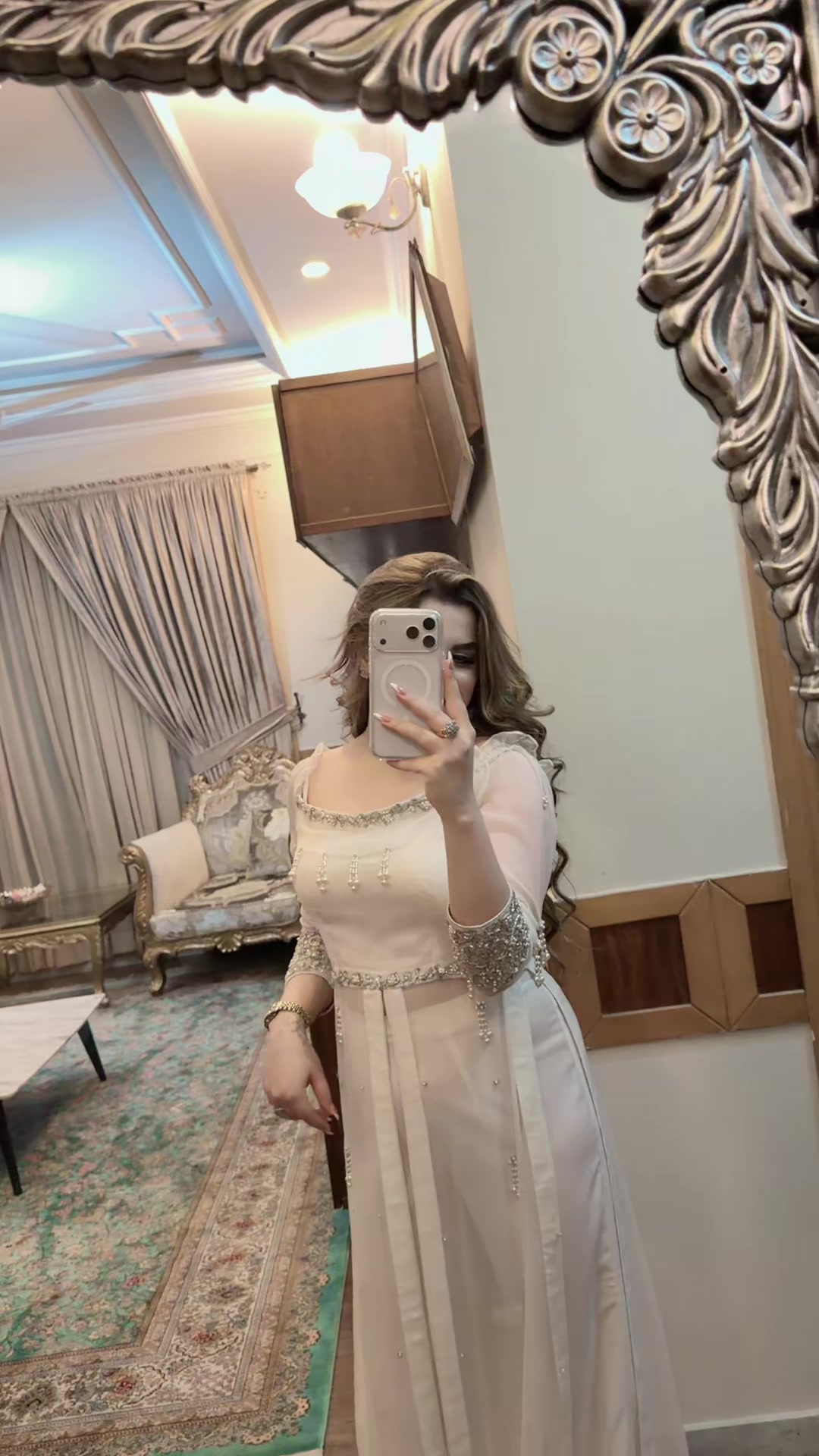 @Malaikakhattak444